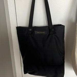 Tote bag travel want les essentiels